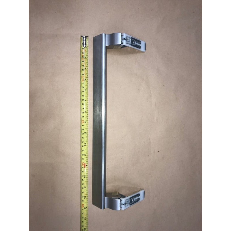 D Handle