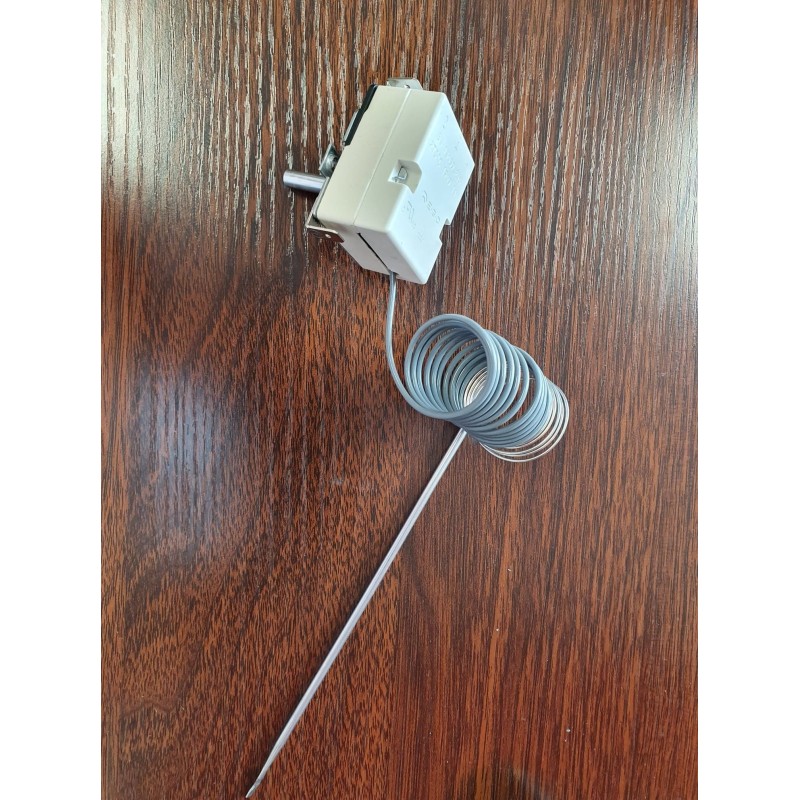 THERMOSTAT