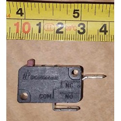Door switch