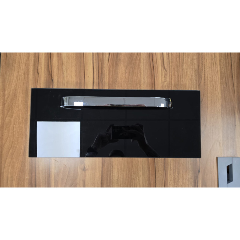 Draw Door