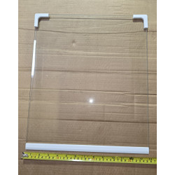 Refrigerator shelf